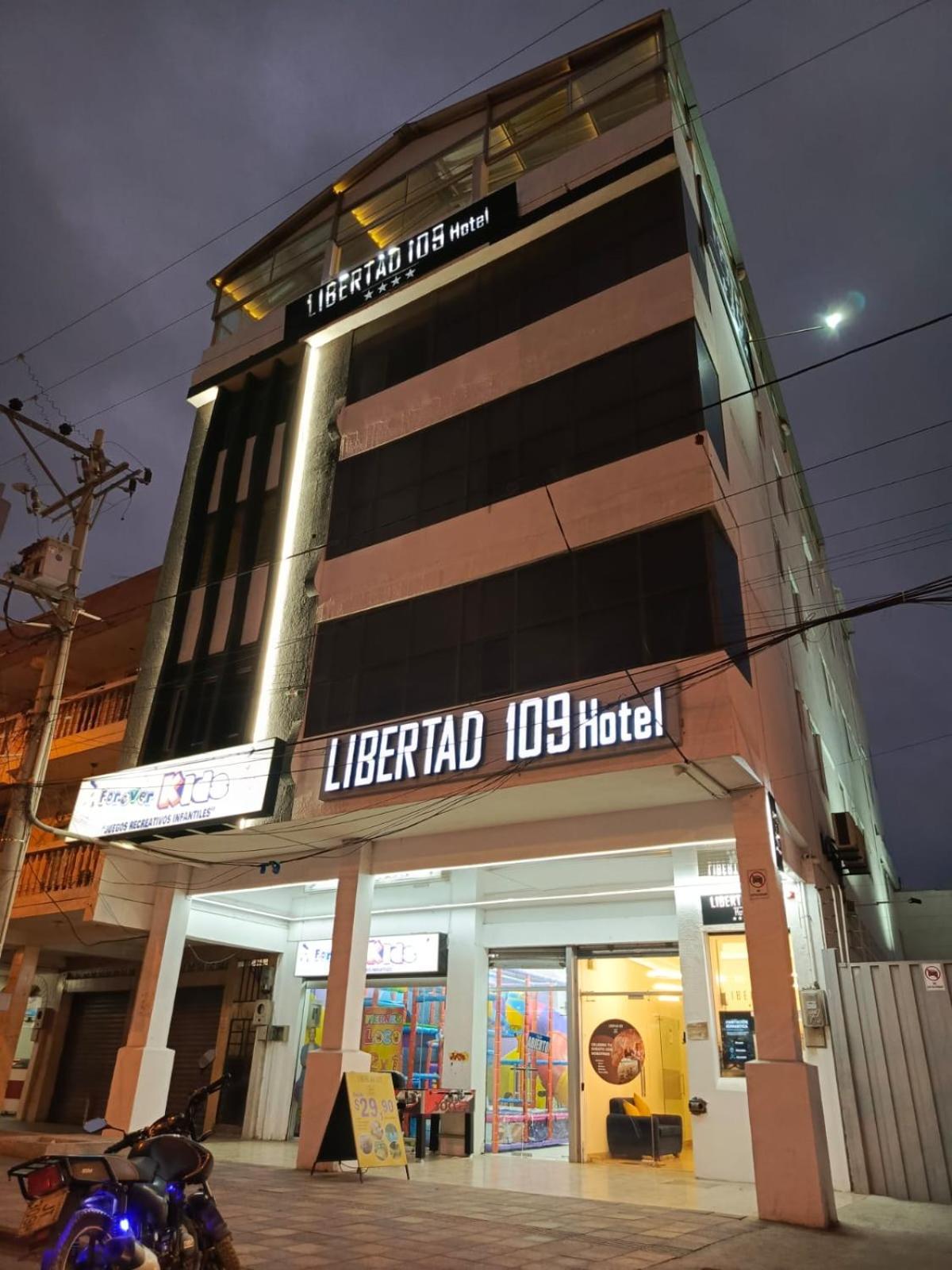 Libertad 109 Hotel Con Generador Electrico La Libertad Buitenkant foto